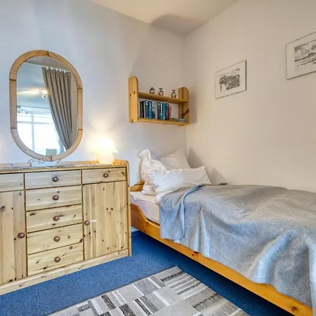 - Haus P, App 0p0305